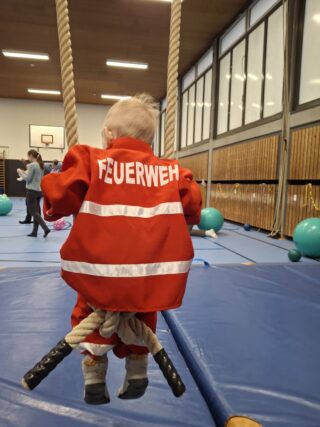 b2d50799-9b29-4534-8584-0169afd69c3d